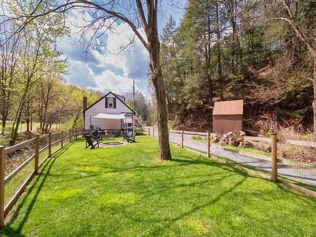 4644 Grouse Run Rd gallery image 12
