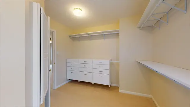 466 Jenny Dr gallery image 15