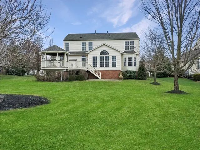 466 Jenny Dr gallery image 24