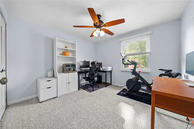 4698 Pembroke Ct gallery image 30