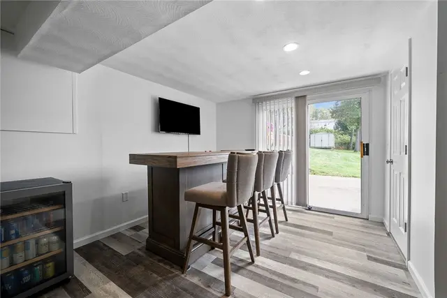4698 Pembroke Ct gallery image 37