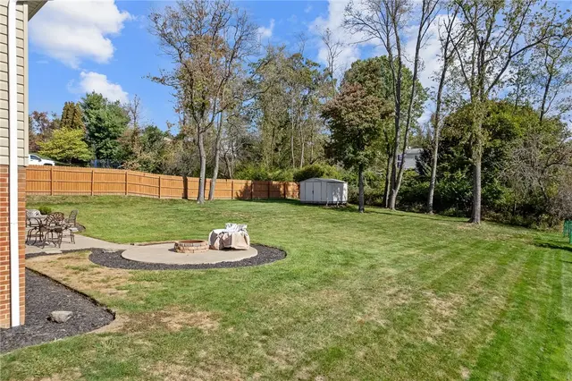 4698 Pembroke Ct gallery image 50