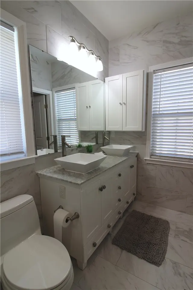 470 Fairmont Dr gallery image 23