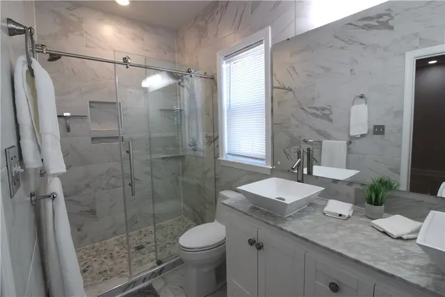 470 Fairmont Dr gallery image 25