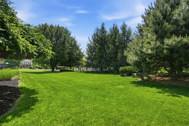 470 Jenny Drive gallery image 7