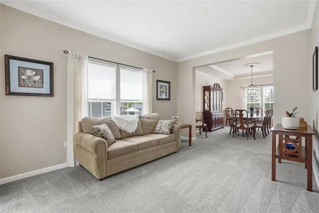 470 Jenny Drive gallery image 12