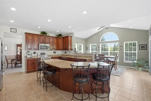 470 Jenny Drive gallery image 34