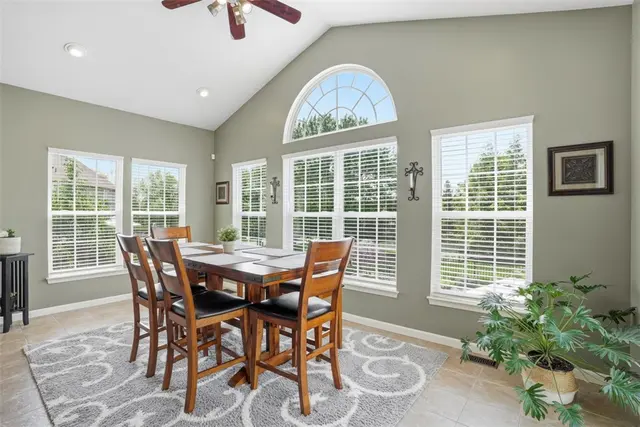 470 Jenny Drive gallery image 36