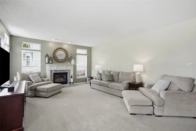 470 Jenny Drive gallery image 41