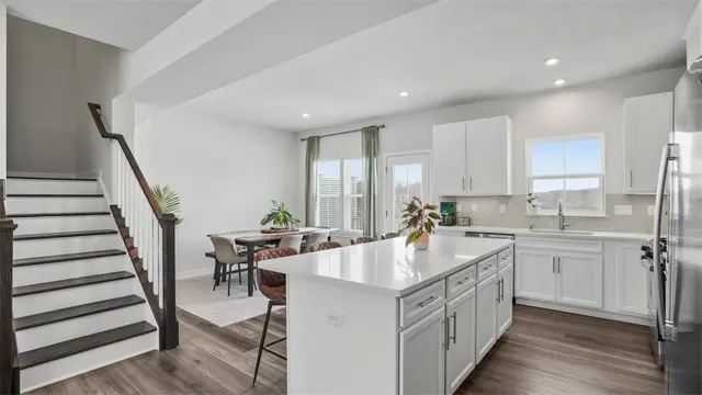 470 Nolan Circle gallery image 4