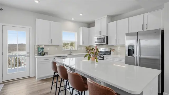 470 Nolan Circle gallery image 5