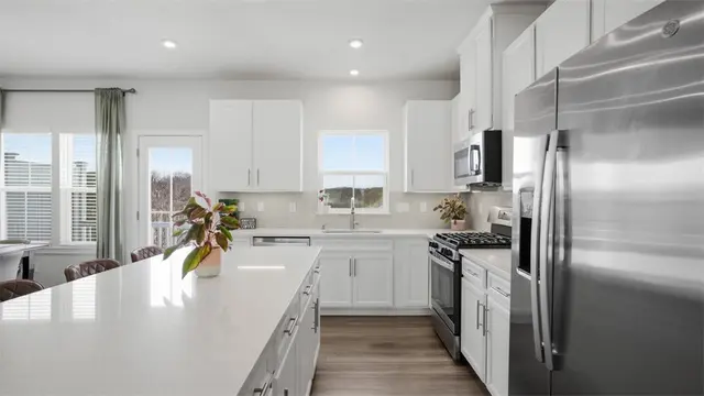 470 Nolan Circle gallery image 7