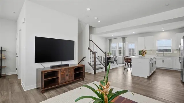 470 Nolan Circle gallery image 13