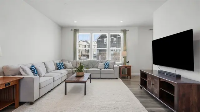 470 Nolan Circle gallery image 22