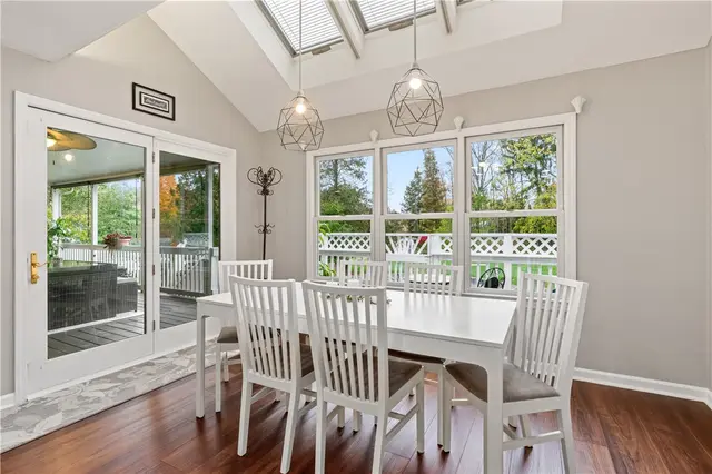 4701 Roland Rd gallery image 5