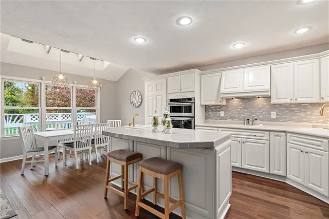 4701 Roland Rd gallery image 9
