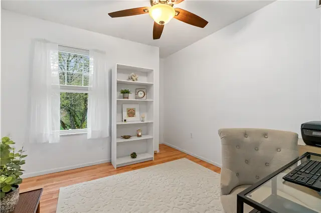 4701 Roland Rd gallery image 32