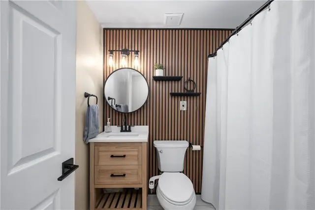 4705 Woodlake Dr gallery image 6