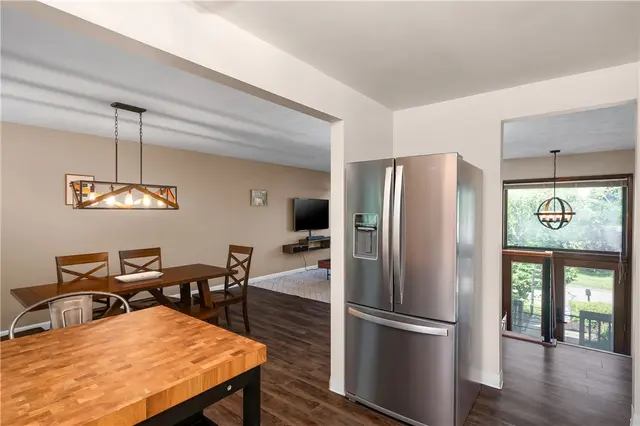 4705 Woodlake Dr gallery image 21