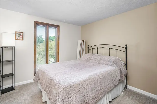 4705 Woodlake Dr gallery image 27