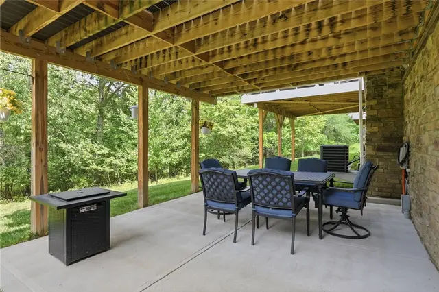 472 Whitetail Meadows Trl gallery image 37