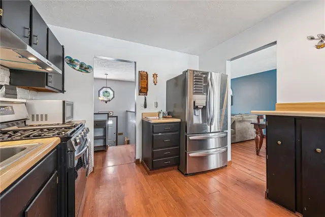 4736 Bayfield Road gallery image 11