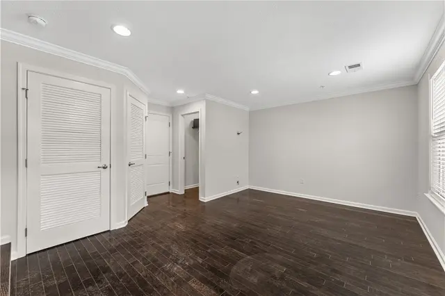 474 Fairmont Dr gallery image 19