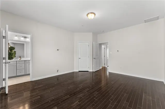 474 Fairmont Dr gallery image 21