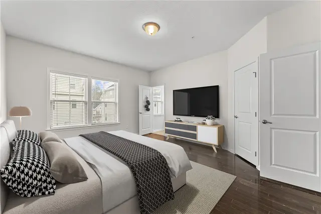 474 Fairmont Dr gallery image 24