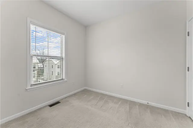 474 Fairmont Dr gallery image 27