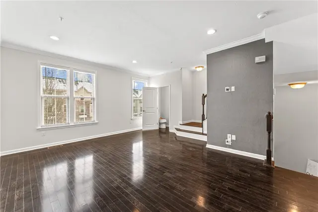 474 Fairmont Dr gallery image 30