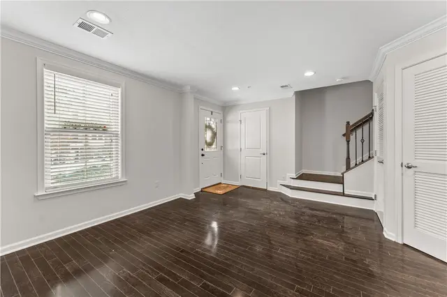 474 Fairmont Dr gallery image 31