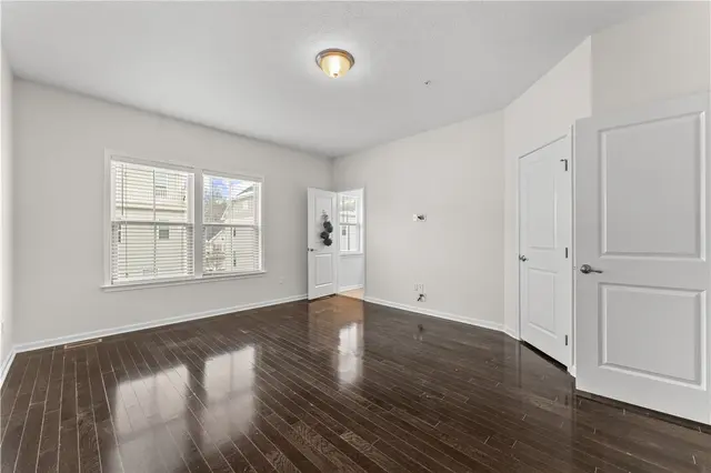 474 Fairmont Dr gallery image 41