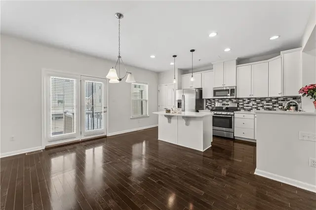 474 Fairmont Dr gallery image 44