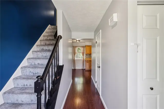 4743 Bayfield Rd gallery image 6