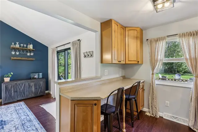 4743 Bayfield Rd gallery image 20