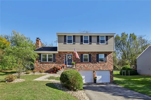 4743 Bayfield Rd