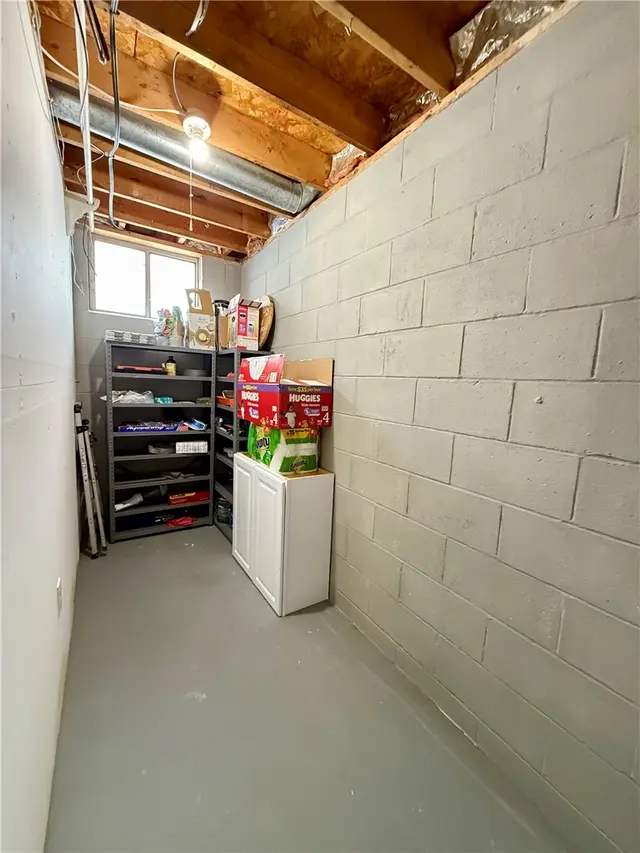 4767 Bayfield Rd gallery image 3