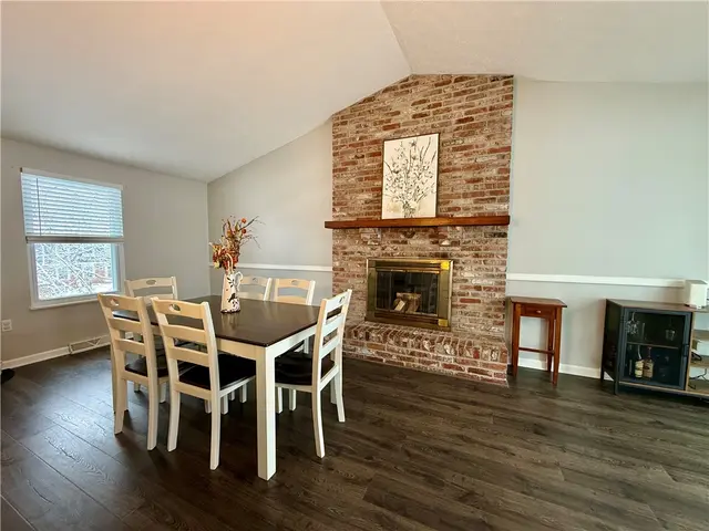 4767 Bayfield Rd gallery image 11