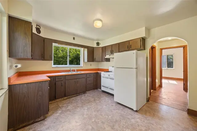 479 Brierly Lane Ext gallery image 8