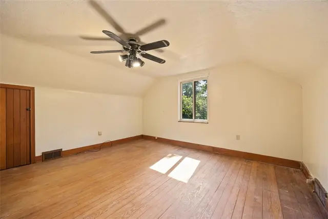 479 Brierly Lane Ext gallery image 12