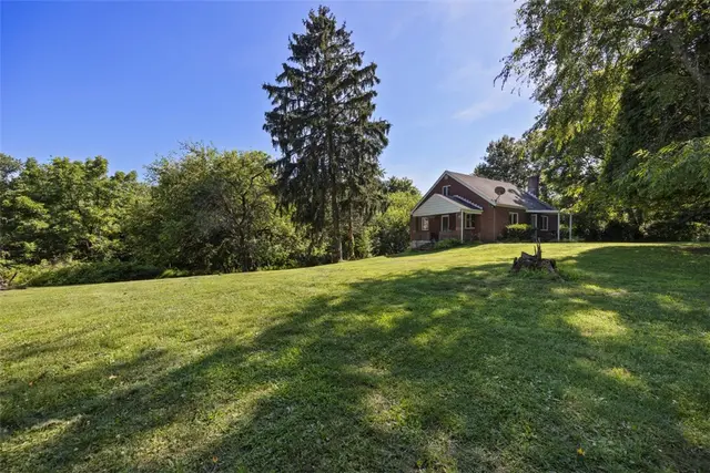 479 Brierly Lane Ext gallery image 14