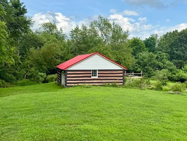 479 Brierly Lane Ext gallery image 21