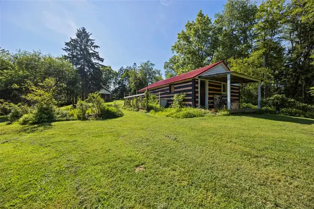 479 Brierly Lane Ext gallery image 31
