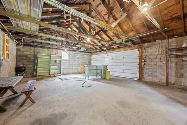 479 Brierly Lane Ext gallery image 32