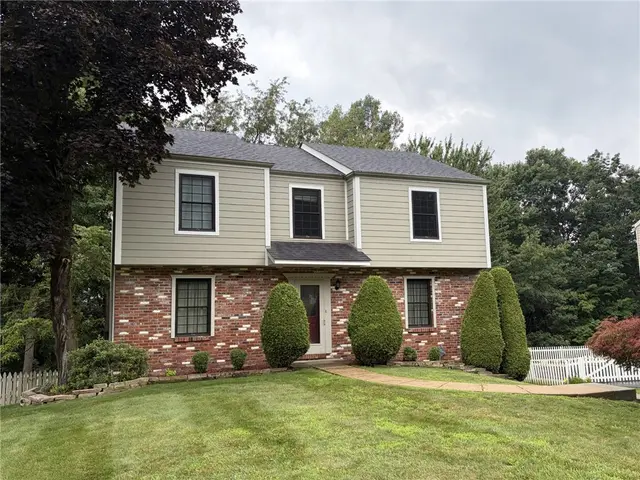 4790 Bayfield Rd