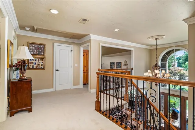 4800 Stonebridge Dr gallery image 2