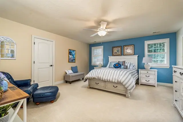 4800 Stonebridge Dr gallery image 31