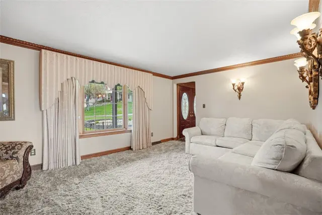 4801 Cottonwood Ct gallery image 5