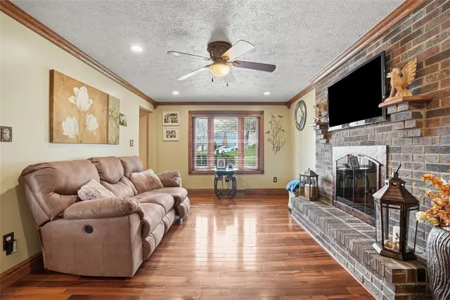 4801 Cottonwood Ct gallery image 18